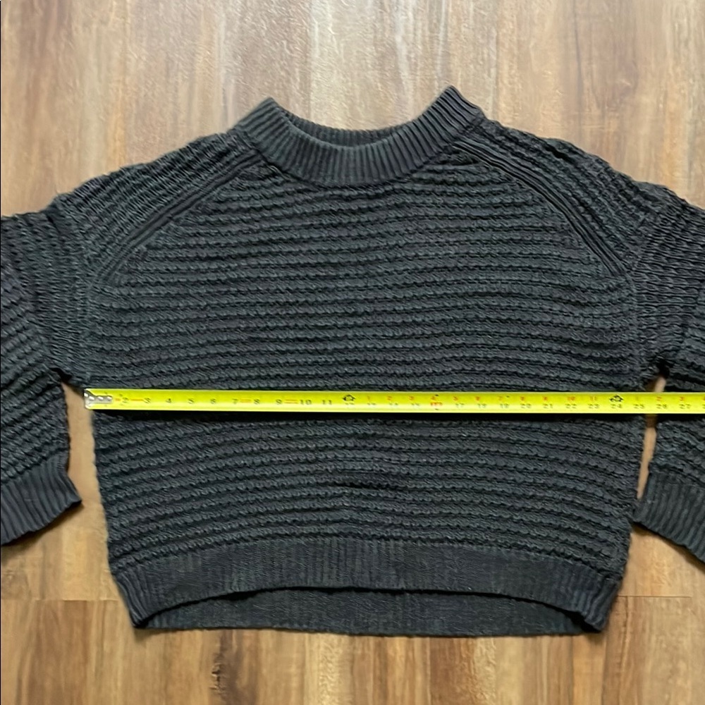 Universal Thread Women's Graphite Knit Sweater Si… - image 7